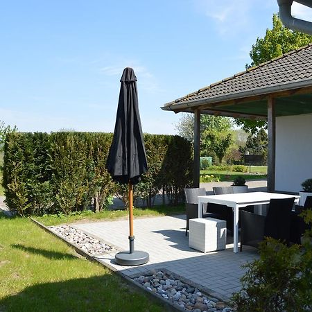 Ferienhaus Ruegen Pantow Екстериор снимка