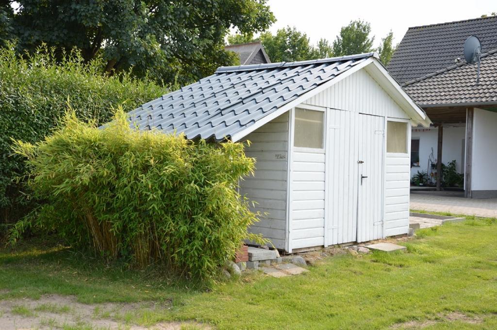 Ferienhaus Ruegen Pantow Екстериор снимка