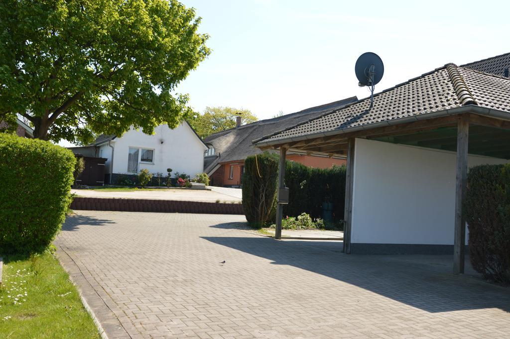 Ferienhaus Ruegen Pantow Екстериор снимка